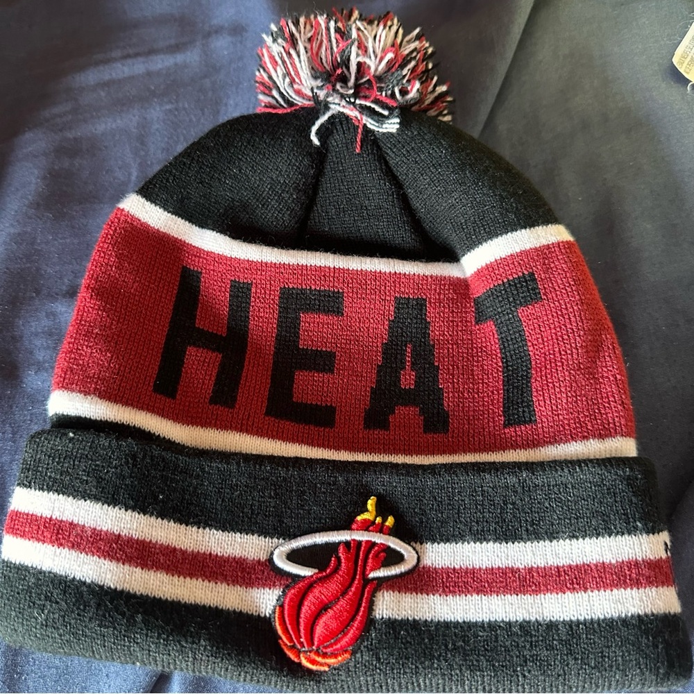Miami Heat NBA Basketball New Era beanie hat - new without tags